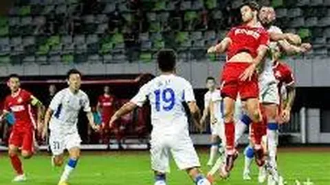 “长沙篮球盛宴，五强争霸，CBA巨星齐聚，门票抢购中！”