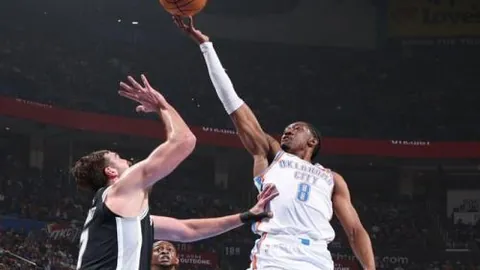 “昨夜荣耀双响炮！苏超焦点战：流浪者对决阿伯丁，巅峰对决一触即发！”